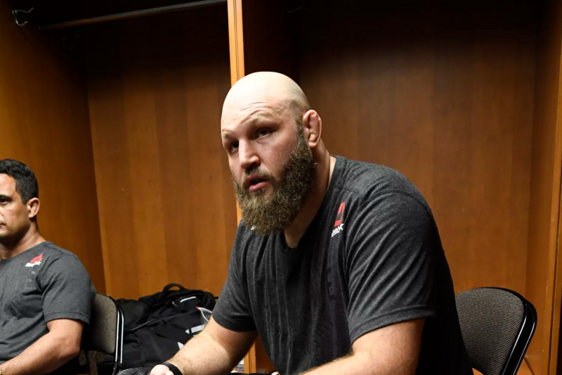 Бен Ротуел срещу Филипе Линс отпада от UFC Vegas 21
