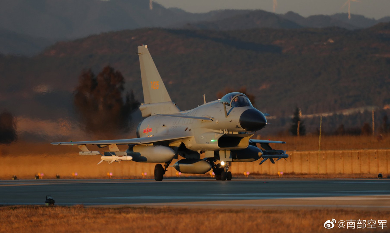 J-10-A-74315-130-Brig.jpg