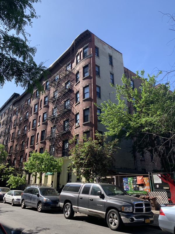 826810F4-2A81-400F-A1EF-6AB633092D4D