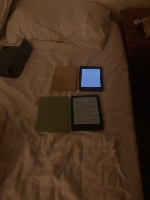 Two Paperwhite 2021 improvements people don’t seem to talk about. : r ...