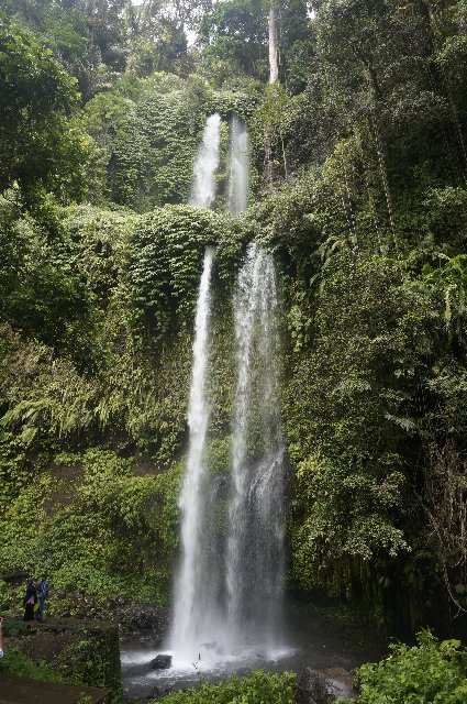 Indonesia y Kuala Lumpur en 18 días: El viaje de mi vida - Blogs de Indonesia - Día 4: Cascadas de Lombok y llegada a Gili Air (1)