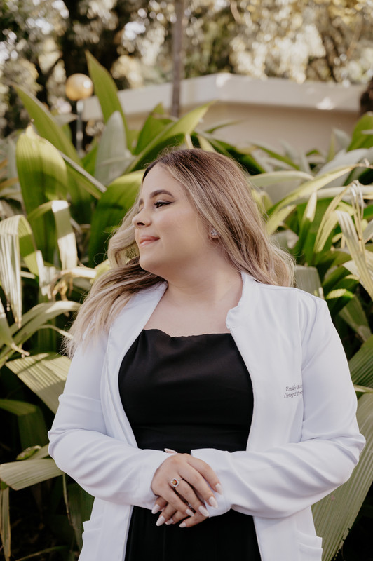 Foto da Dra. Emily Beatriz