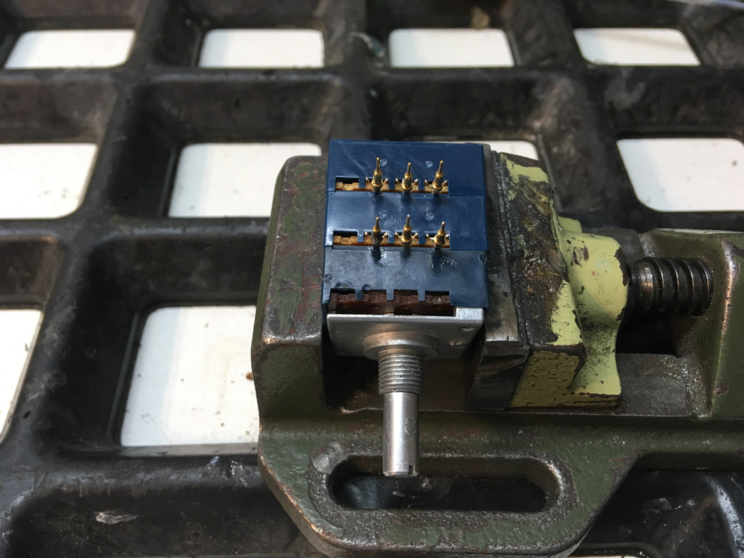 8C95A901-DFA4-4B9F-A219-A42B23D56B7A