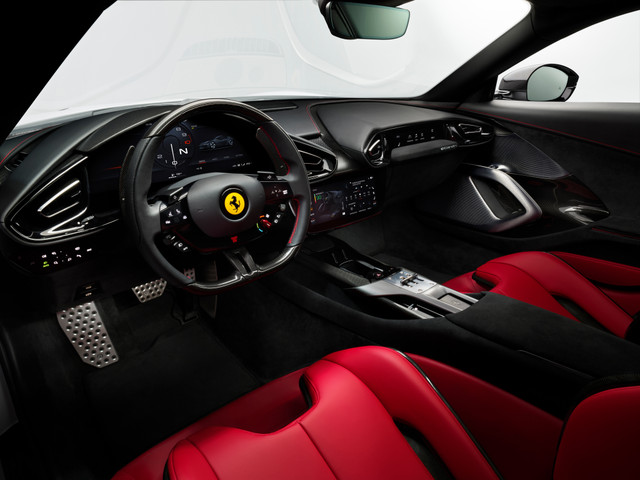 New_Ferrari_V12_ext_09_white_640x480