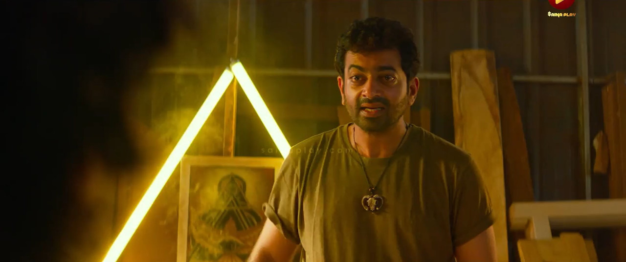 Sthanarthi Sreekuttan 2024 WebRip [Tamil + Telugu + Malayalam] 480p 720p ESub Screenshot