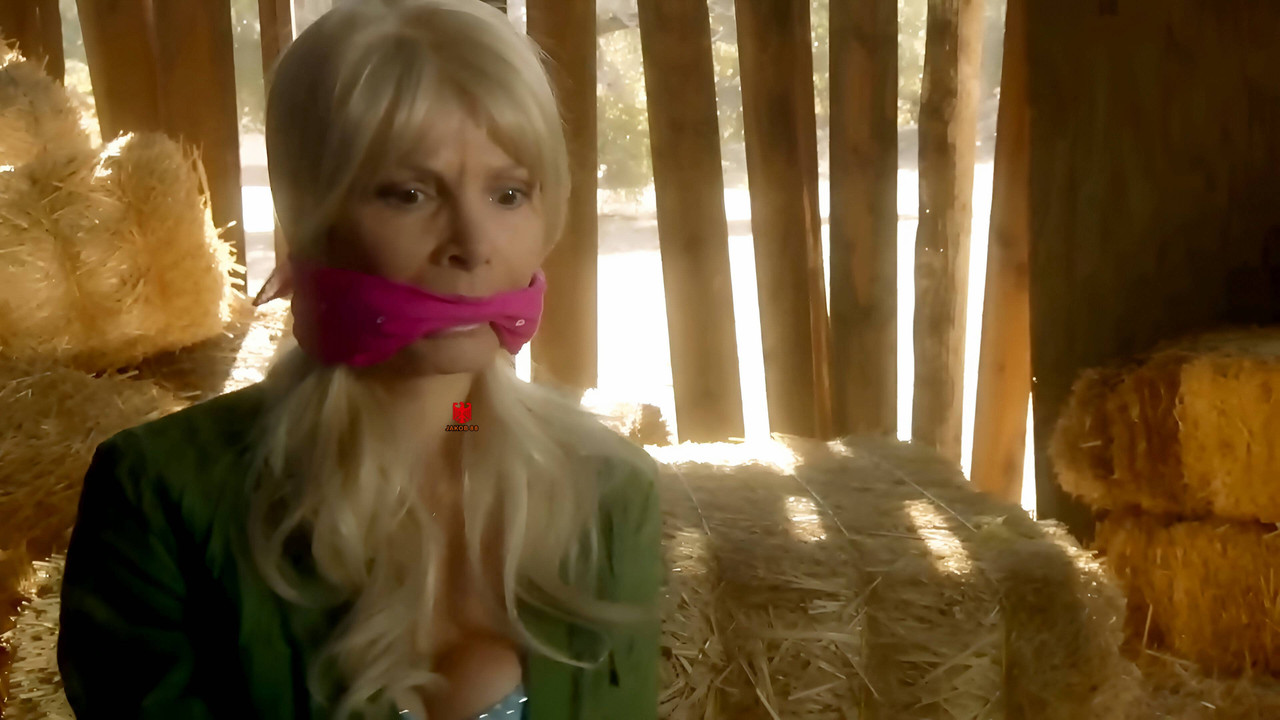 Agnes-Nicole Winter 4 - The Gold & The Beautiful 2009