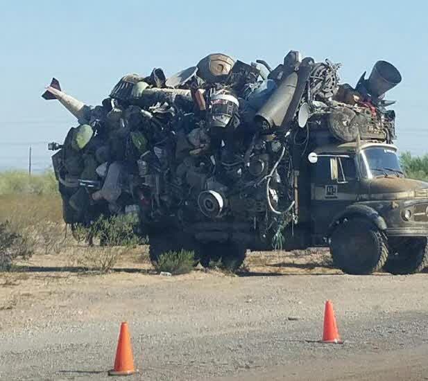 TFW2005-Transformers-5-The-Last-Knight-Dump-Truc