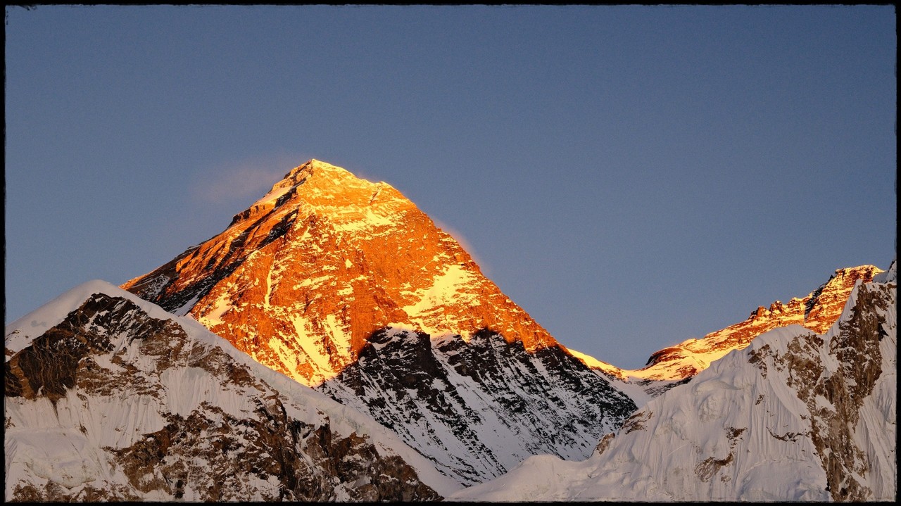 Día 15. The Pyramid a Gorak Shep + atardecer en Kala Patthar - Everest Three Passes Trek: tres pasos, tres cimas, tres campos base (22)