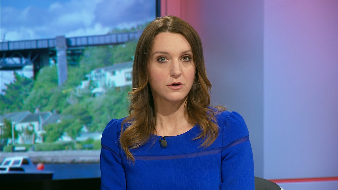 05.18 - 18.00.00 - ITV News London. The latest news in London and the....ts_snapshot_10.06.370