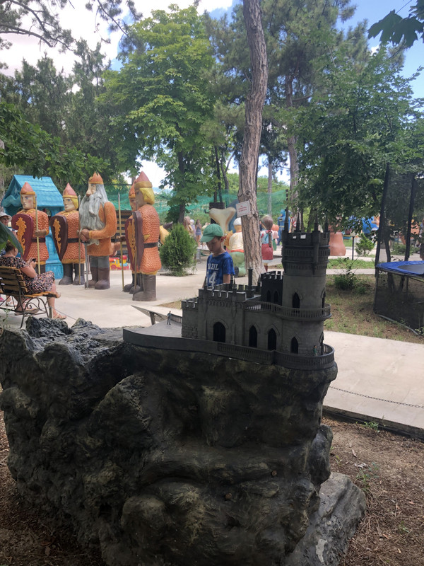 479544CA-43FF-409D-8AB1-F6B5C82406EA