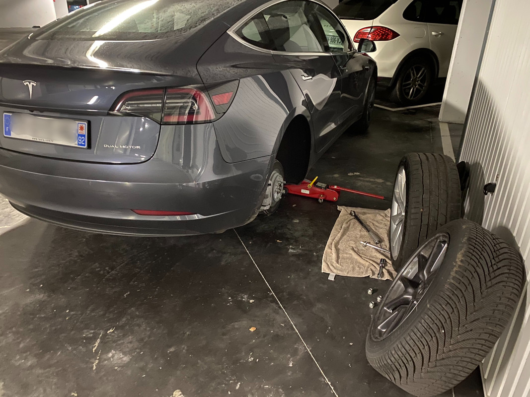 Équipez votre Tesla avec des roues hiver, c'est le bon moment - BlogTesla