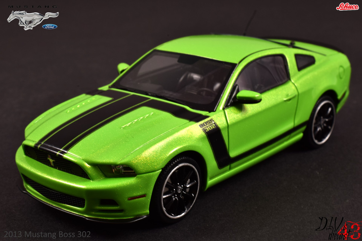 Ford Mustang Boss 302 Schuco Green (1)