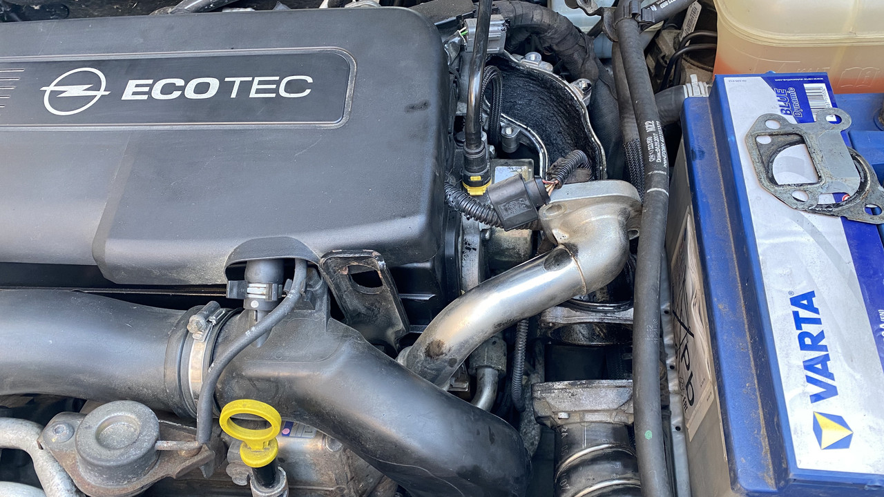 E9544227-A0B5-4E51-B00B-09E66CF324CC