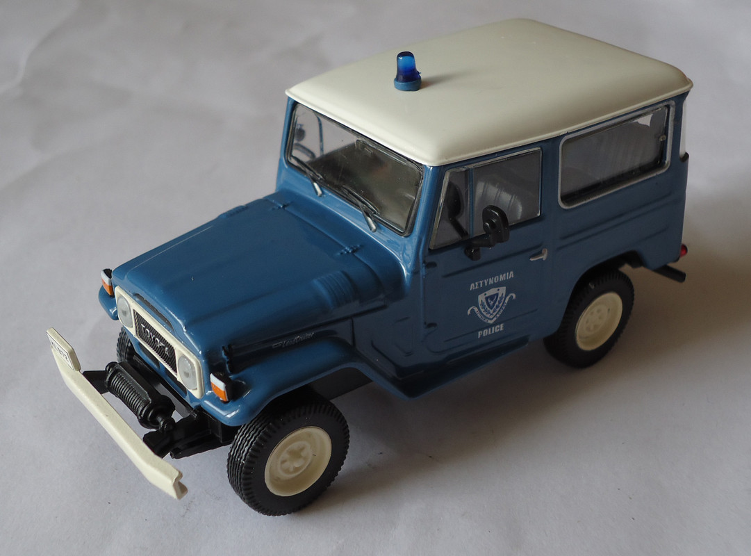 Toyota-Land Cruiser FJ40 Police