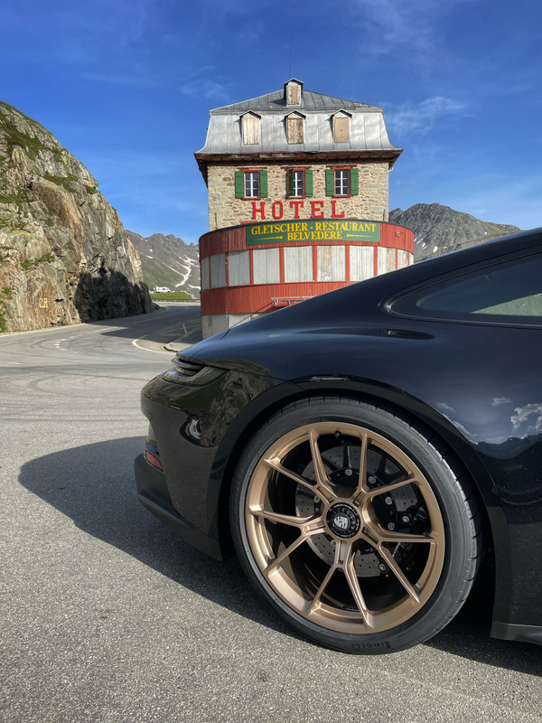 2A7FC97B-CF50-41A2-8CB9-EC0C5D208EDB