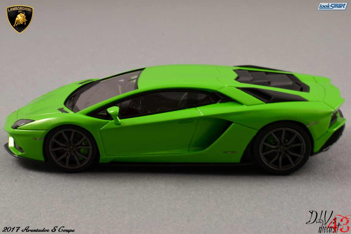 Lamborghini_AventadorS_Coupe_LookSmart (2)