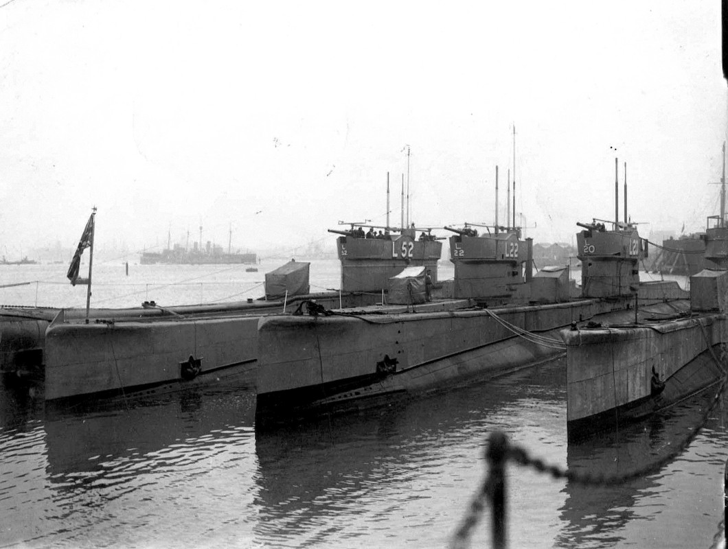 L.52, L.22, L.20 и L.6 в Госпорте 1933