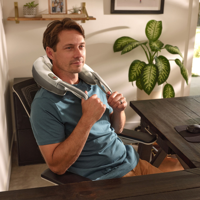 Masajeador de cuello por vibración Homedics Pro Therapy.