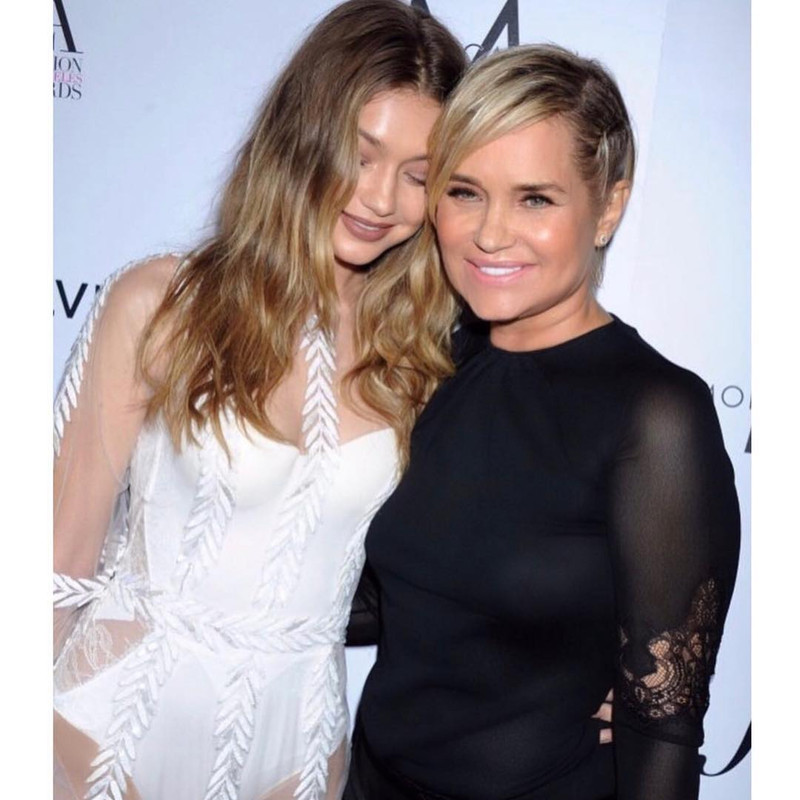 Gigi Hadid dan ibunya, Yolanda Hadid