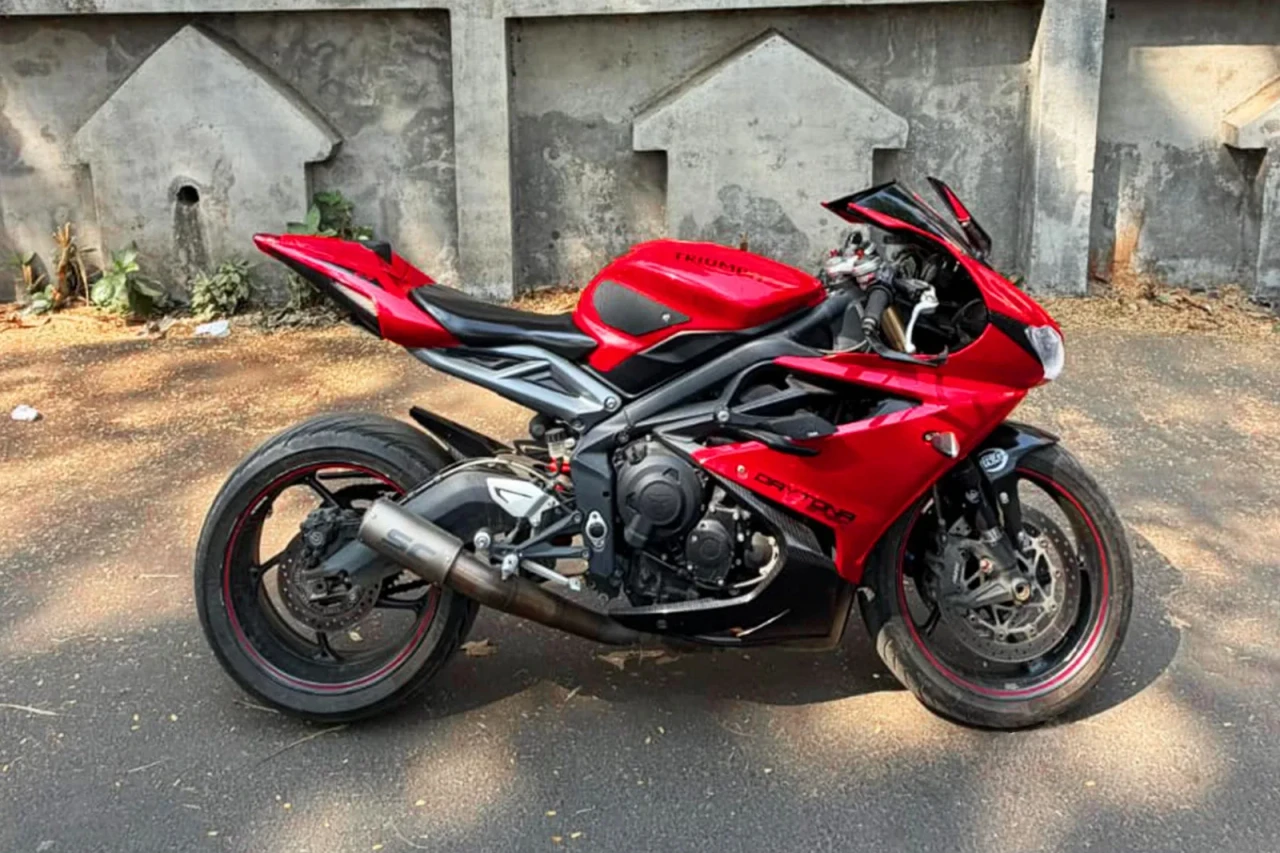 Triumph Daytona 675 tyre fitment context