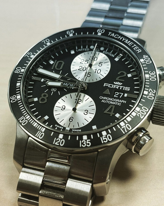 8AB66EA5-F1BD-48E8-982B-D11E1E8CB6F0