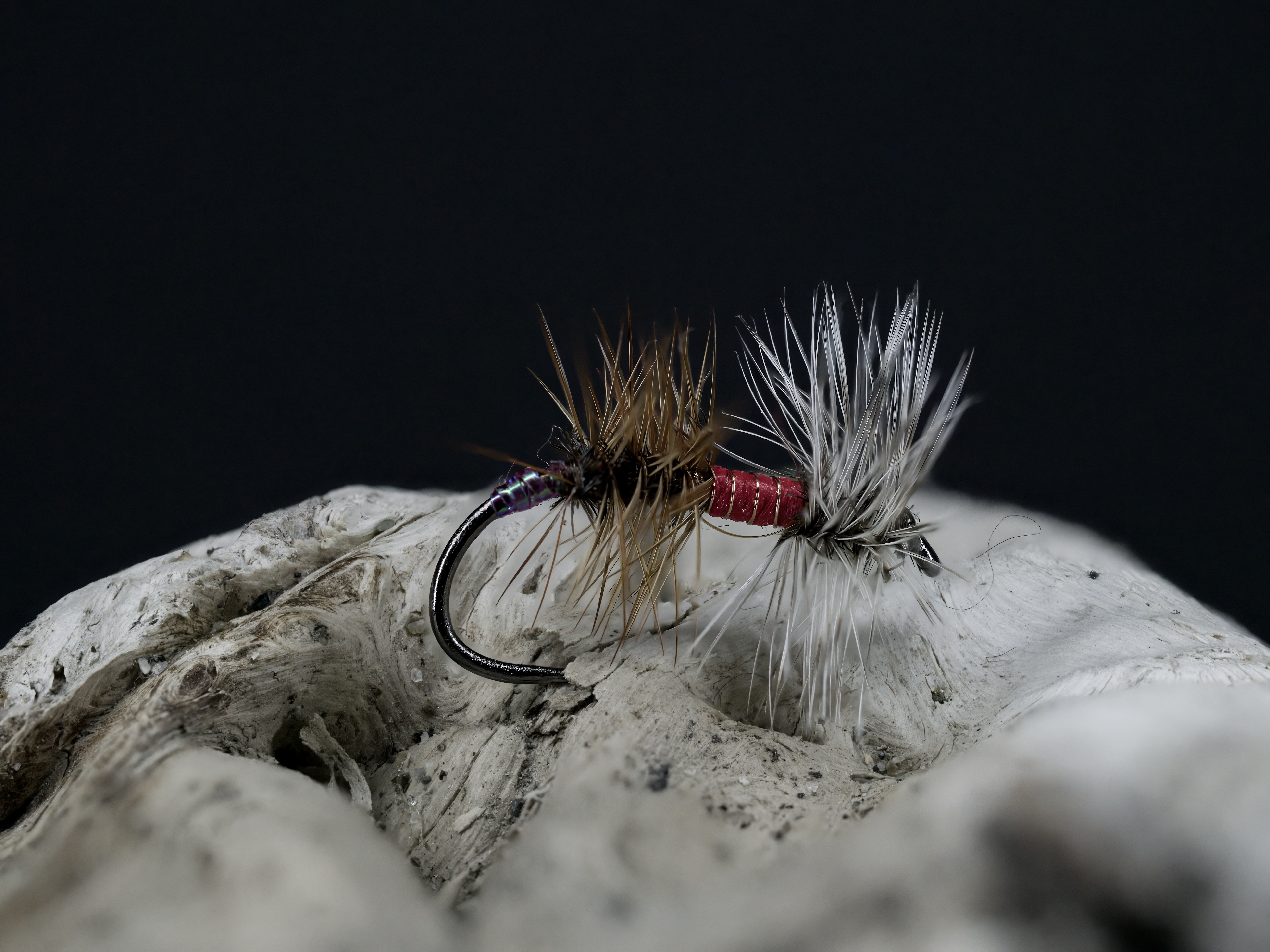 ZV2025-05-25-20-40-10-B-R8-S4-Fly-Tying.jpg