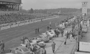 1961 International Championship for Makes - Page 2 61nur00-Pits-1