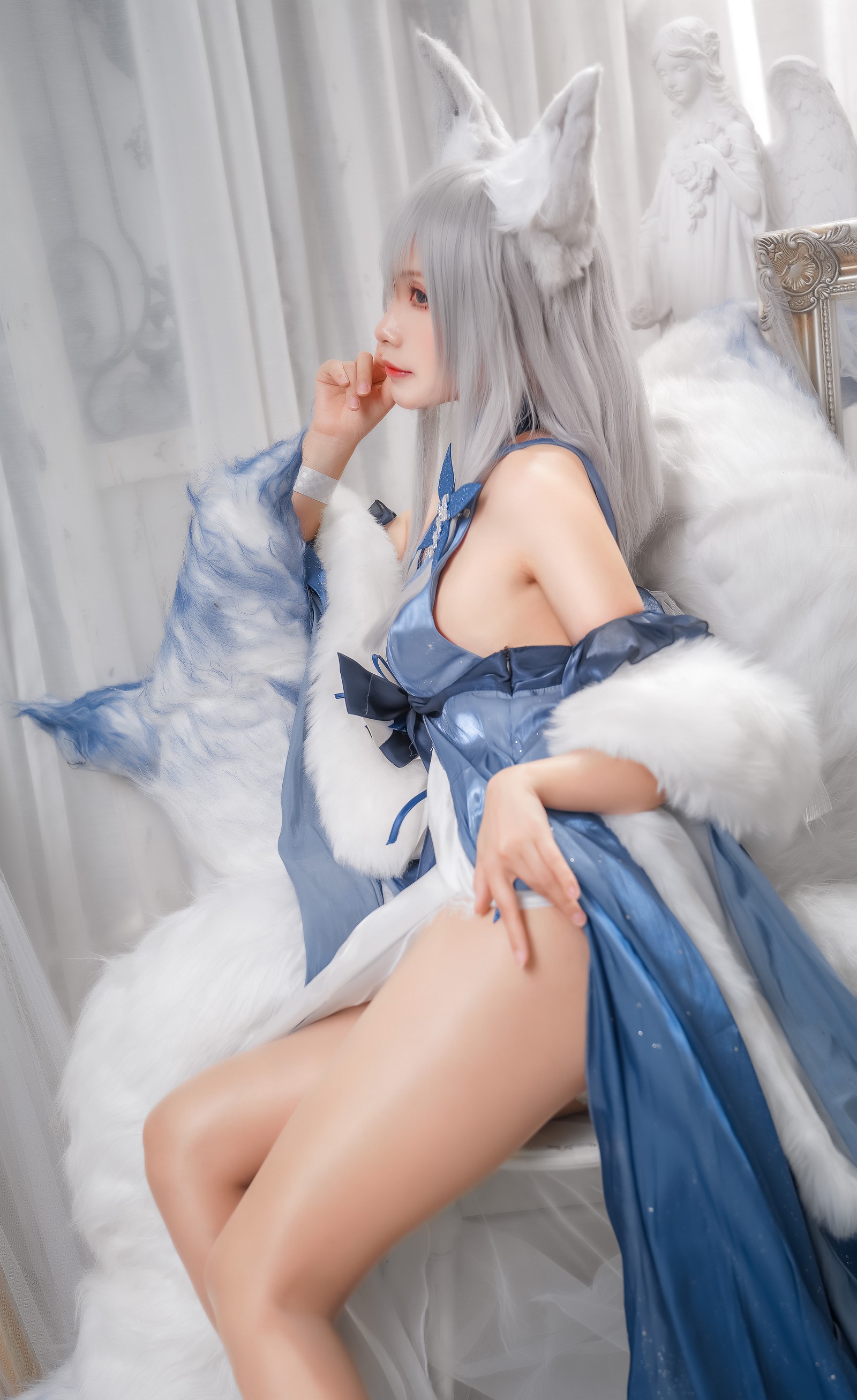 Neko-薇薇 信浓礼服 Cosplay 写真｜优雅风高清图集（30P｜74MB）插图9