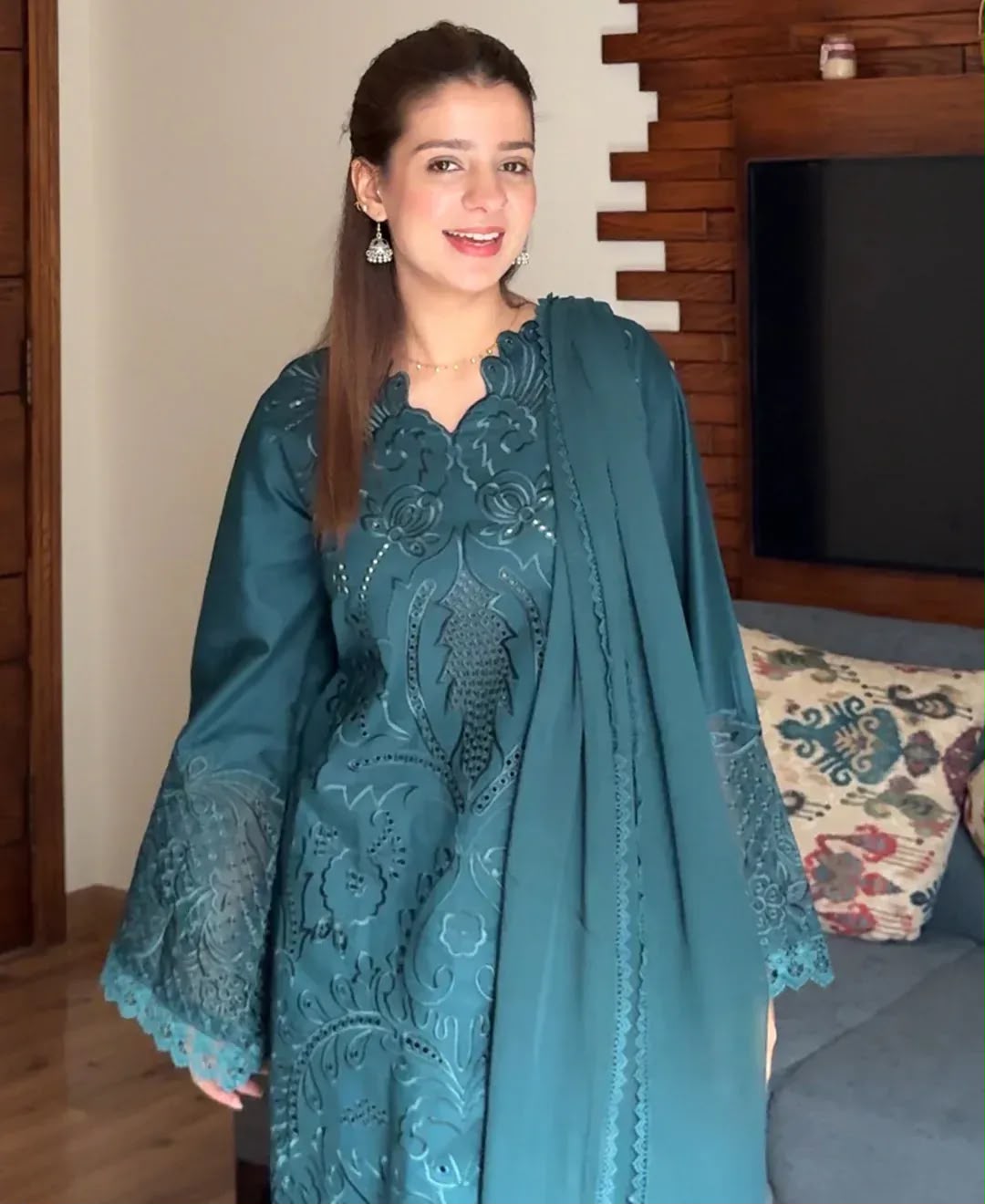 Fabric Texture and Kavya Cutwork Angle