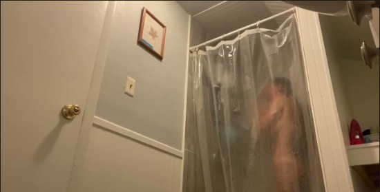 [Image: Voyeur61885095953.jpg]
