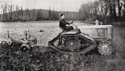 Tracteur-Renault-systeme-rotapede-article-l-retromobile-fre.jpg
