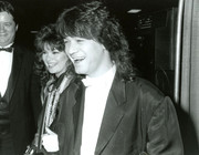 Valerie-Bertinelli-b22