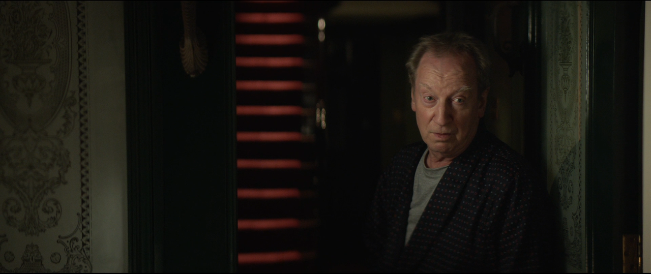 Fleabag.S01E01.ITA.MULTI.1080p.BluRay.x264-MeM.mkv_snapshot_20.40_[2020.10.07_18.32.27]