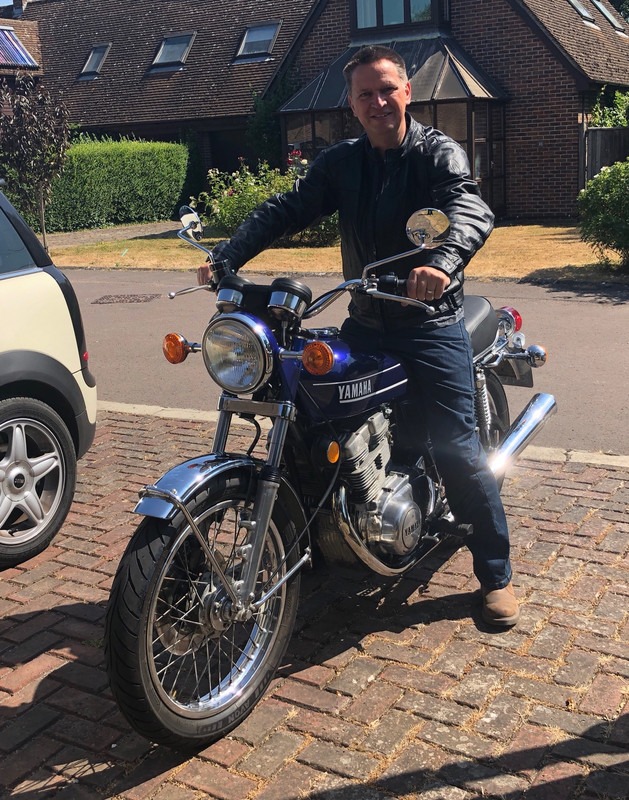 33080C00-E3D9-4880-8711-DB21C0B0A684