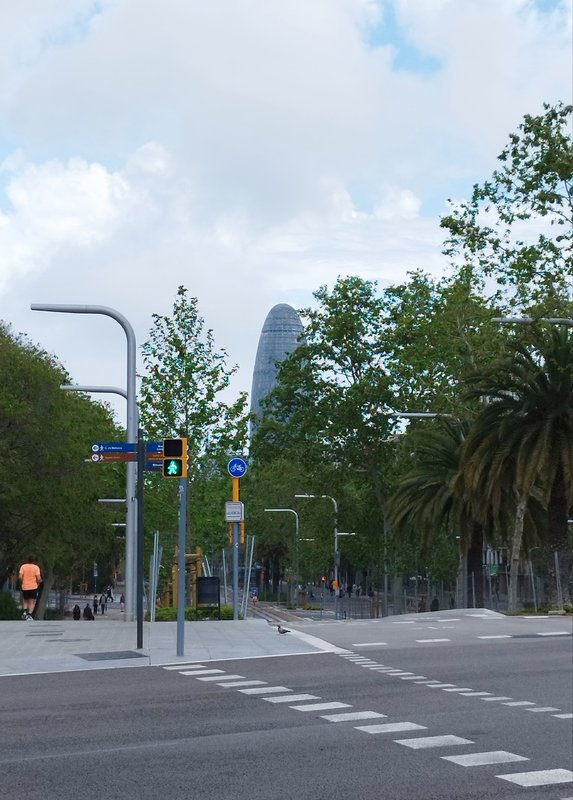 Barcelona 2025 - Blogs de España - Dia 4. Sábado 20 de Abril. De la Sagrada Familia al Puerto Olímpico. (9)