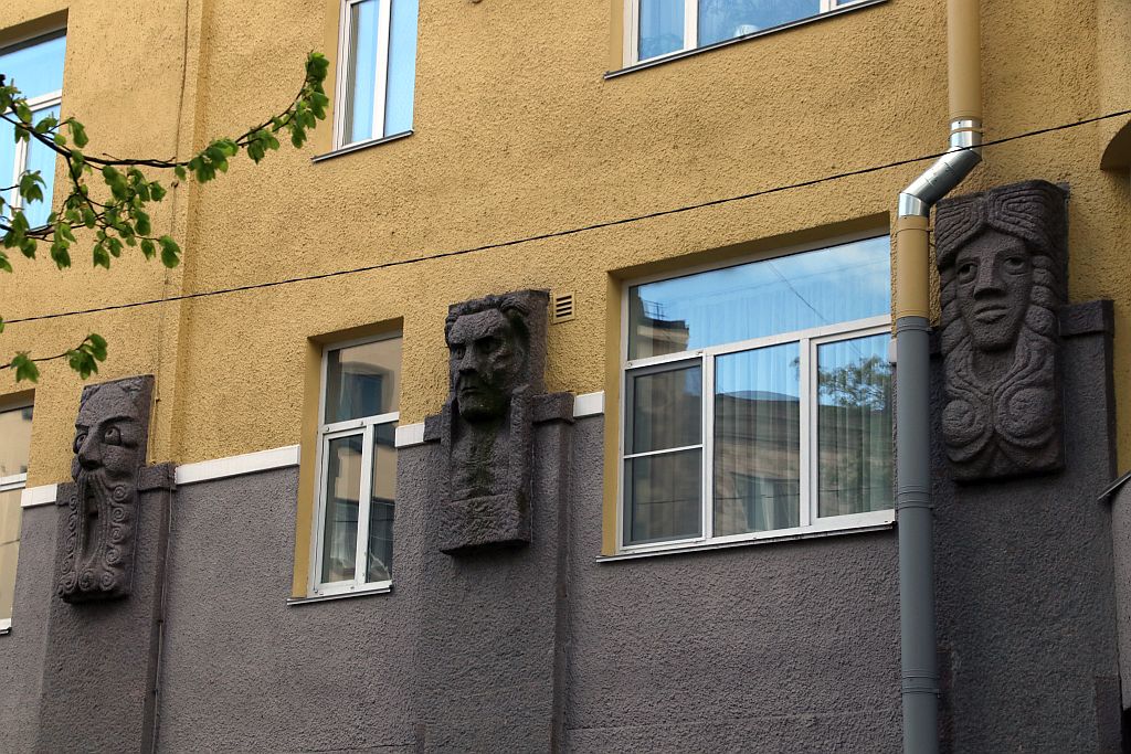 https://i.postimg.cc/9F4D9C9z/IMG-2369.jpg