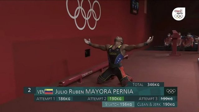 Venezolano Julio Mayora gana medalla de plata en Tokio