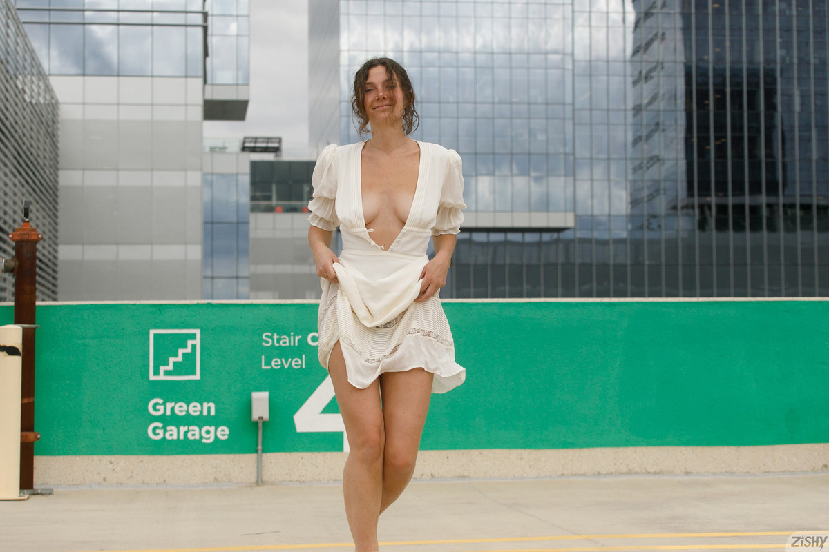 full_053_0678074614081810