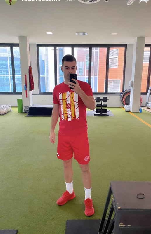 95D24E29-2A89-4B5D-91F7-F2BA9B8FEEDF