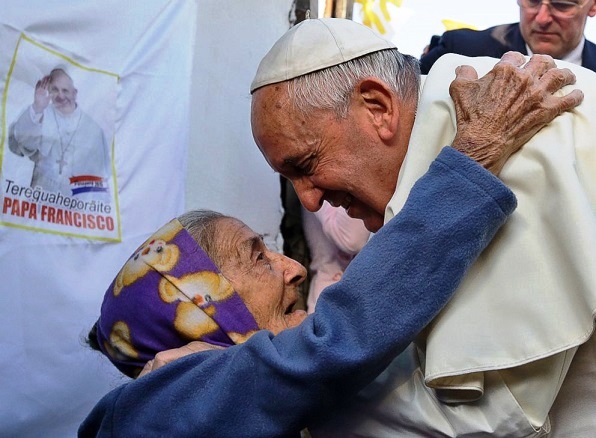Il Papa: “La vecchiaia ha una bellezza unica: camminiamo verso l’Eterno” dans Commenti al Vangelo Papa-Francesco
