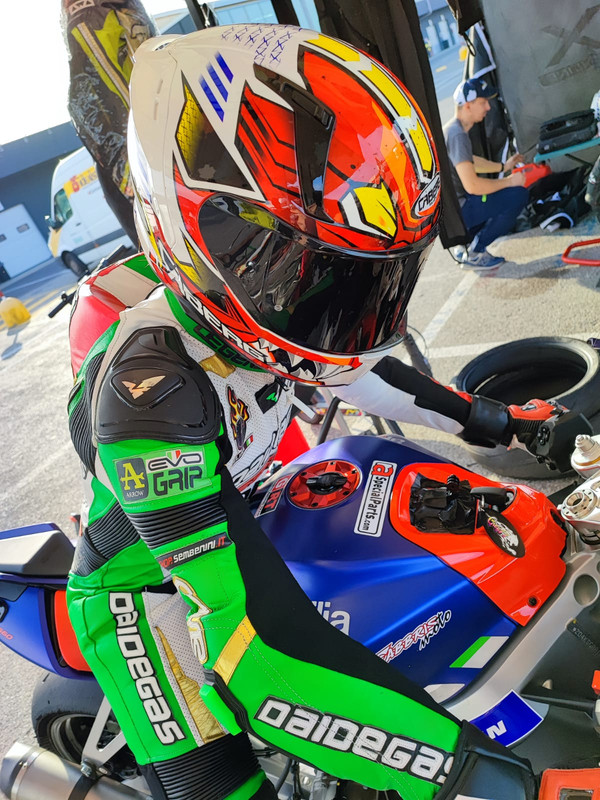 F4FDB653-E373-4C11-B091-FB39211DCCD5