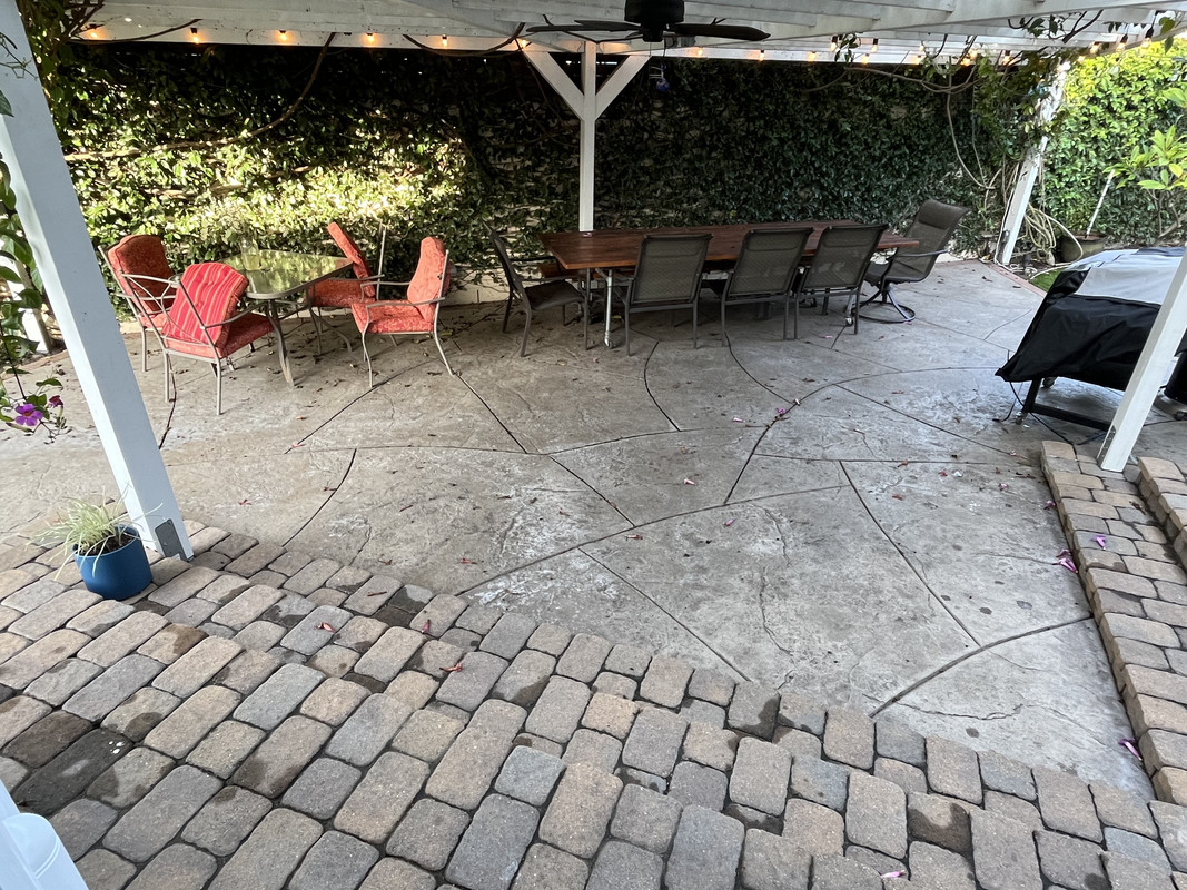 F3E92794-32DE-4247-B207-56E4A0F92715