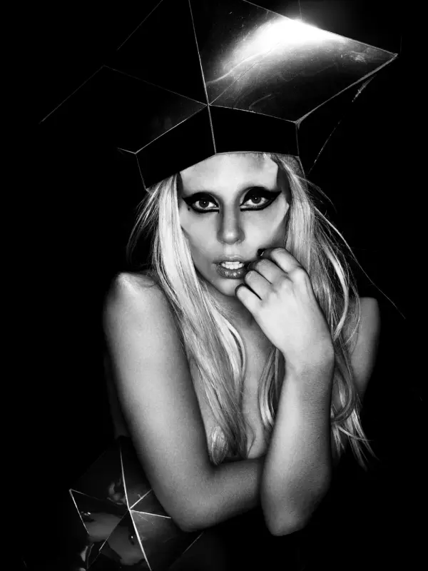 12-14-10-Nick-Knight-009.webp