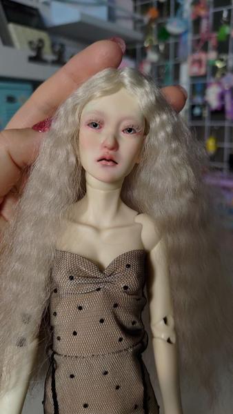 photo-5323669735457099128-y