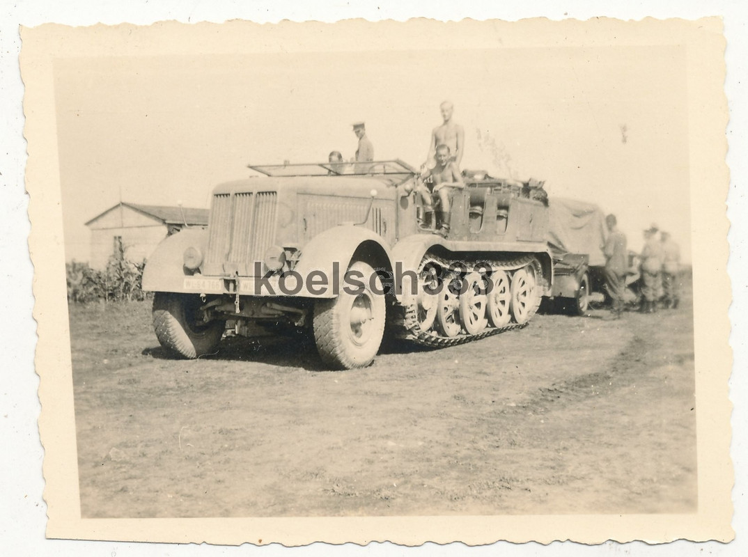 Foto Panzer Halbkette mit Kfz Kennzeichen der Luftwaffe an der Ostfront ...
