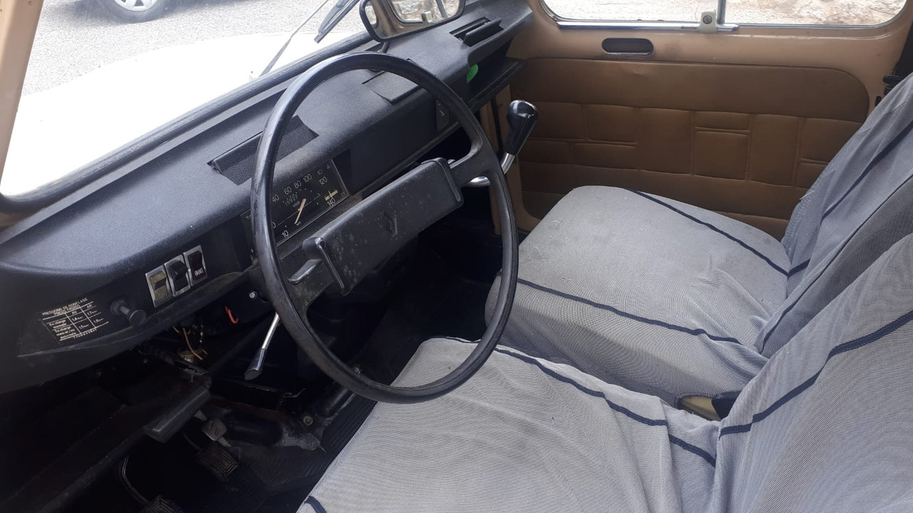 AFC95BF1-21E6-4889-9F91-F6D4F81465A0