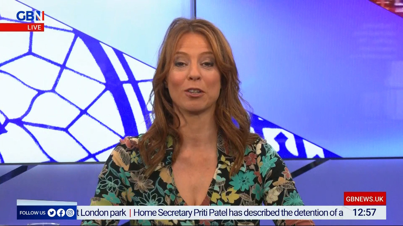 10.28 - 12.00.00 - The Briefing With Gloria De Piero. Your must-watch....ts_snapshot_58.38.373