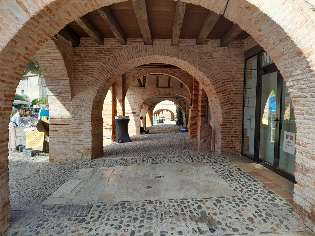 559605301-10163947993943984-850846608829