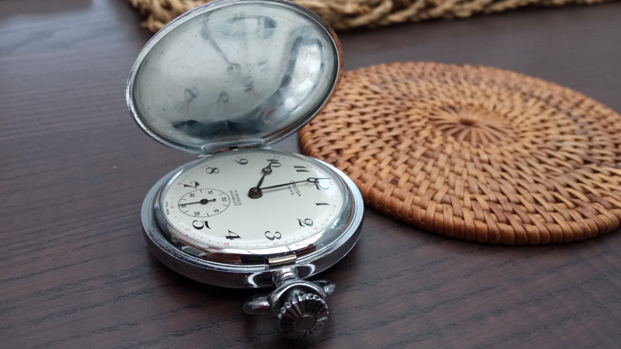 **** La montre du jour ! Vol. 42**** - Page 2 IMG-20230831-095943