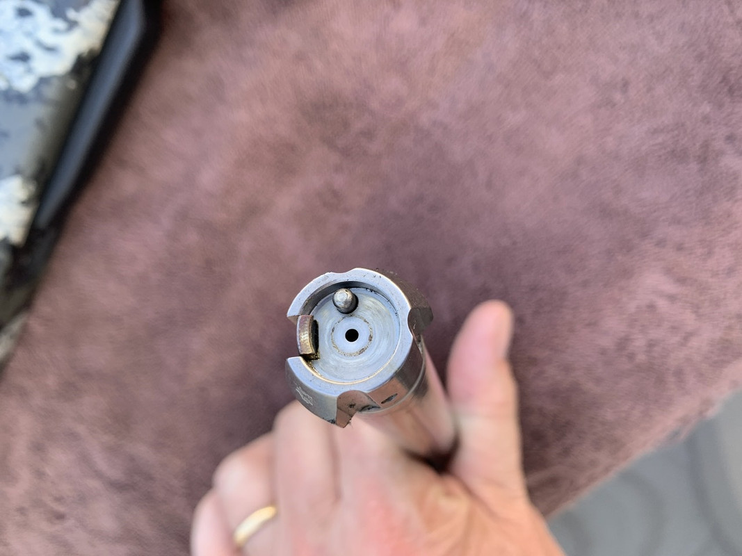 D6844524-CFE4-480B-9D53-652AB34A711E